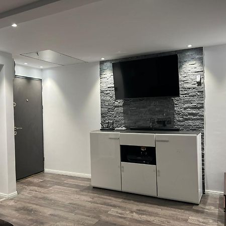 Apartament Mansarda Venus รึมนิคูวัลเจีย ภายนอก รูปภาพ