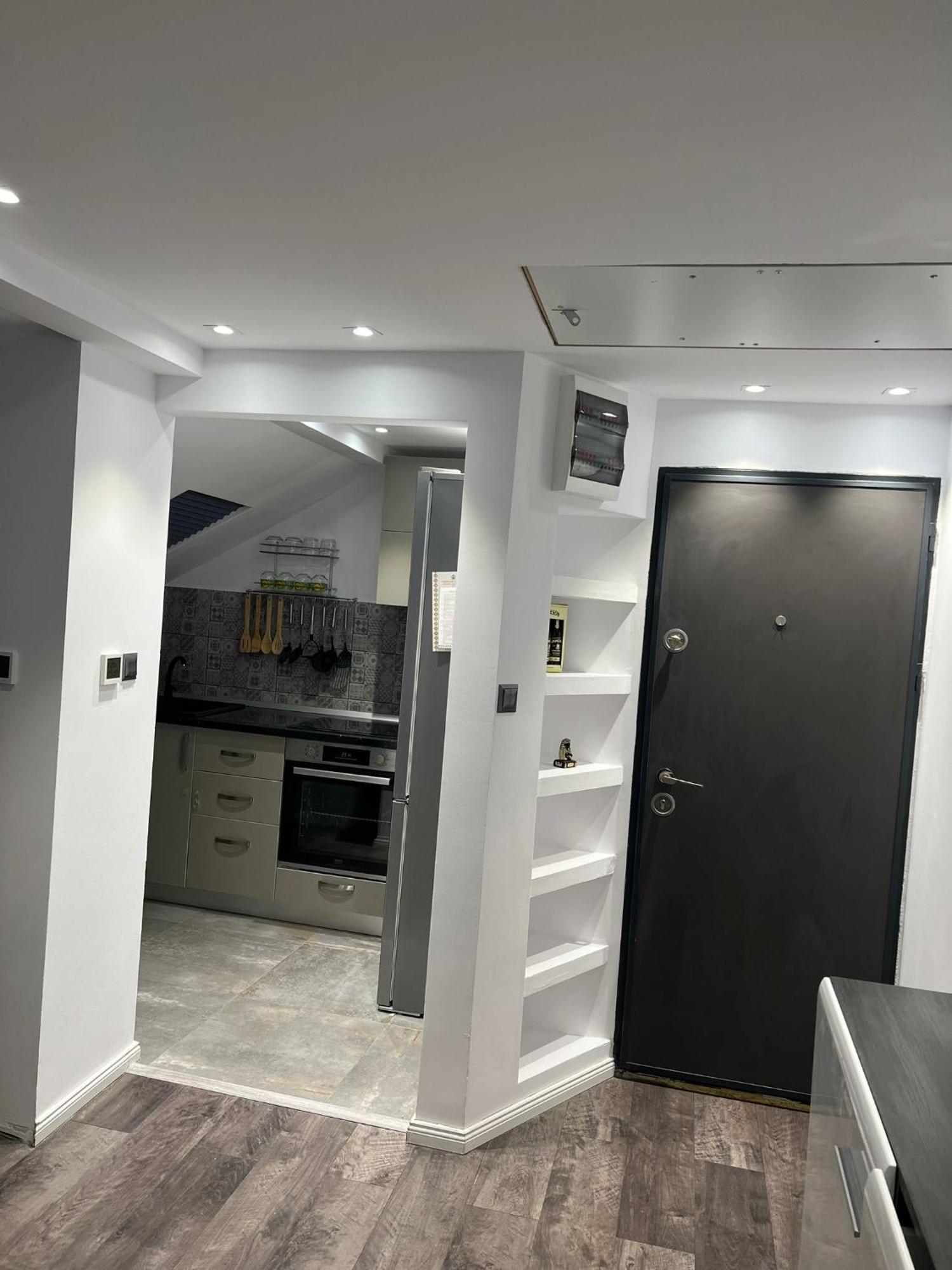 Apartament Mansarda Venus รึมนิคูวัลเจีย ภายนอก รูปภาพ